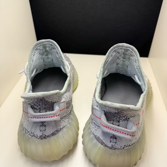 Yeezy Boost 350 blue tint - Picture 5 of 6